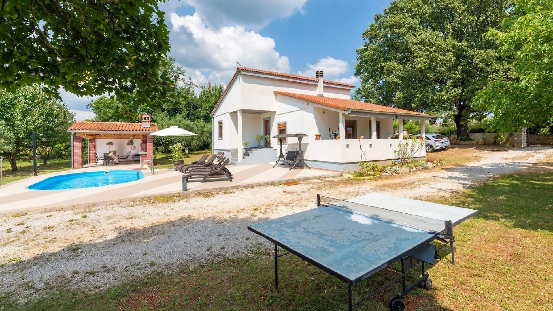 ゲストハウス Villa Zivolic Bičići
